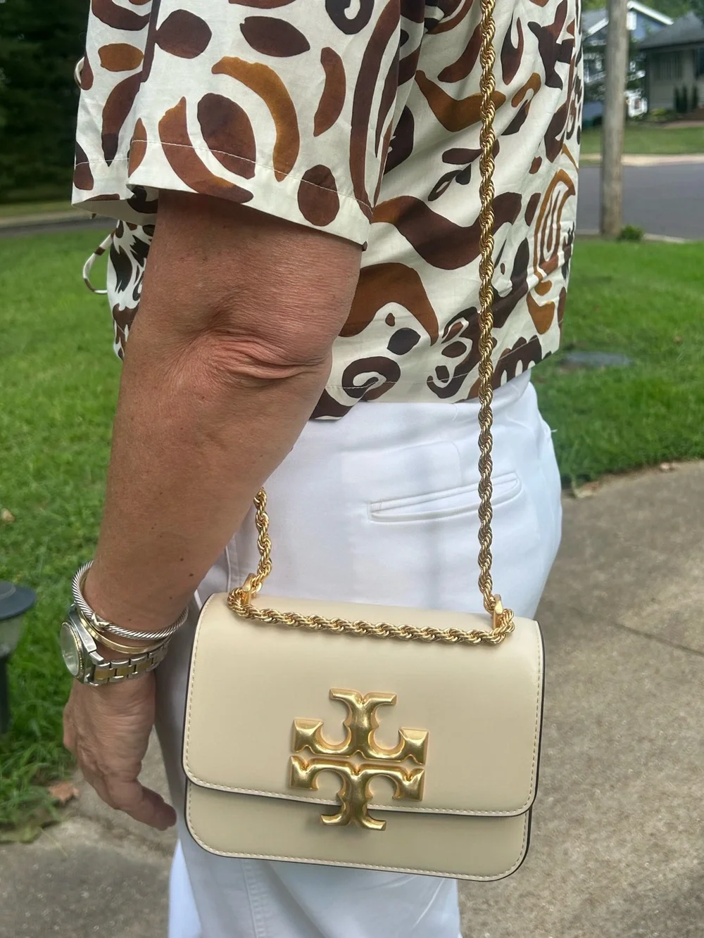 Tory Burch New Cream Eleanor Small Shoulder Bag/Crossbody Bag with Gold Logo